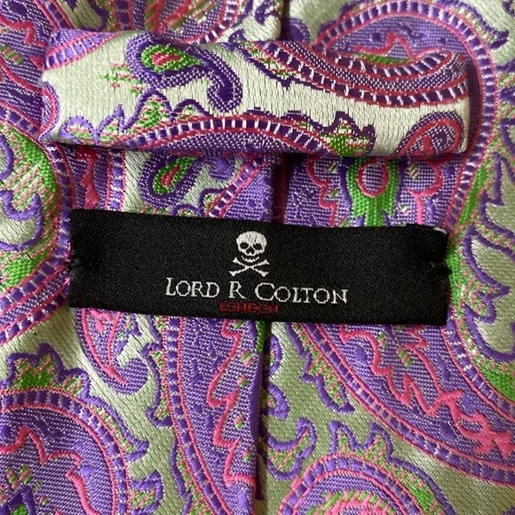 Lord R Colton men’s paisley tie multi colored